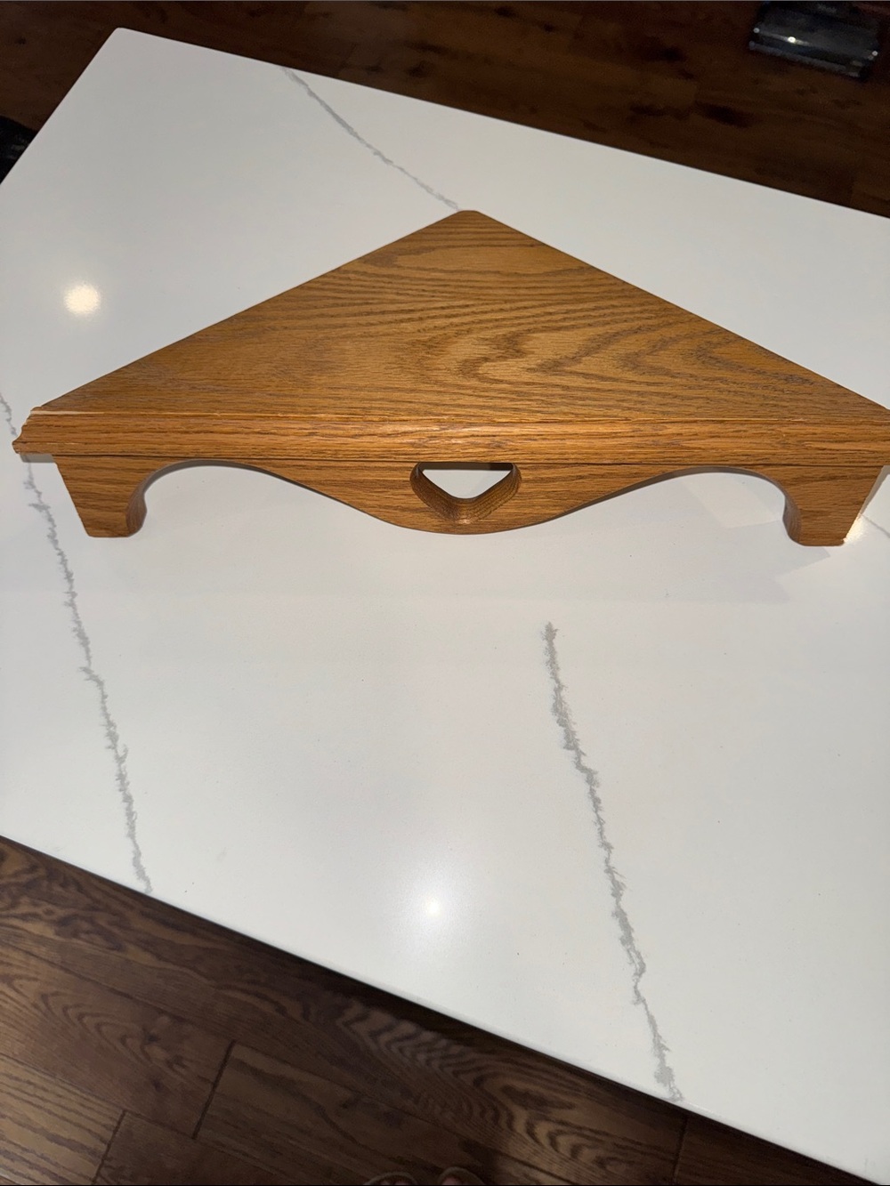 Triangle corner shelf